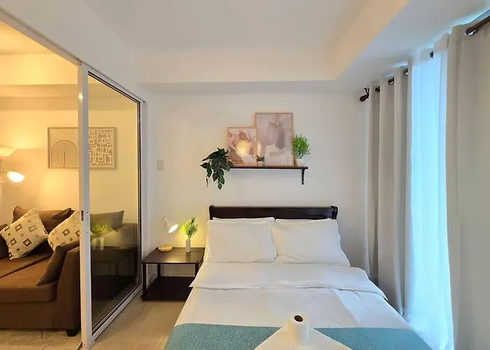 Citispace 1br Condotel At Azure Urban Near Airport #az06a * Manila