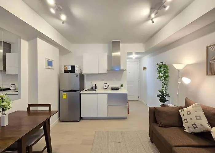 Citispace 1br Condotel At Azure Urban Near Airport #az06a Manila