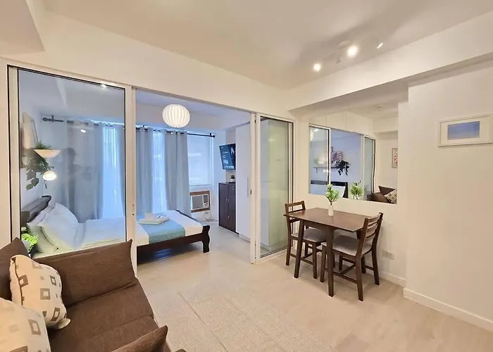 Citispace 1br Condotel At Azure Urban Near Airport #az06a *